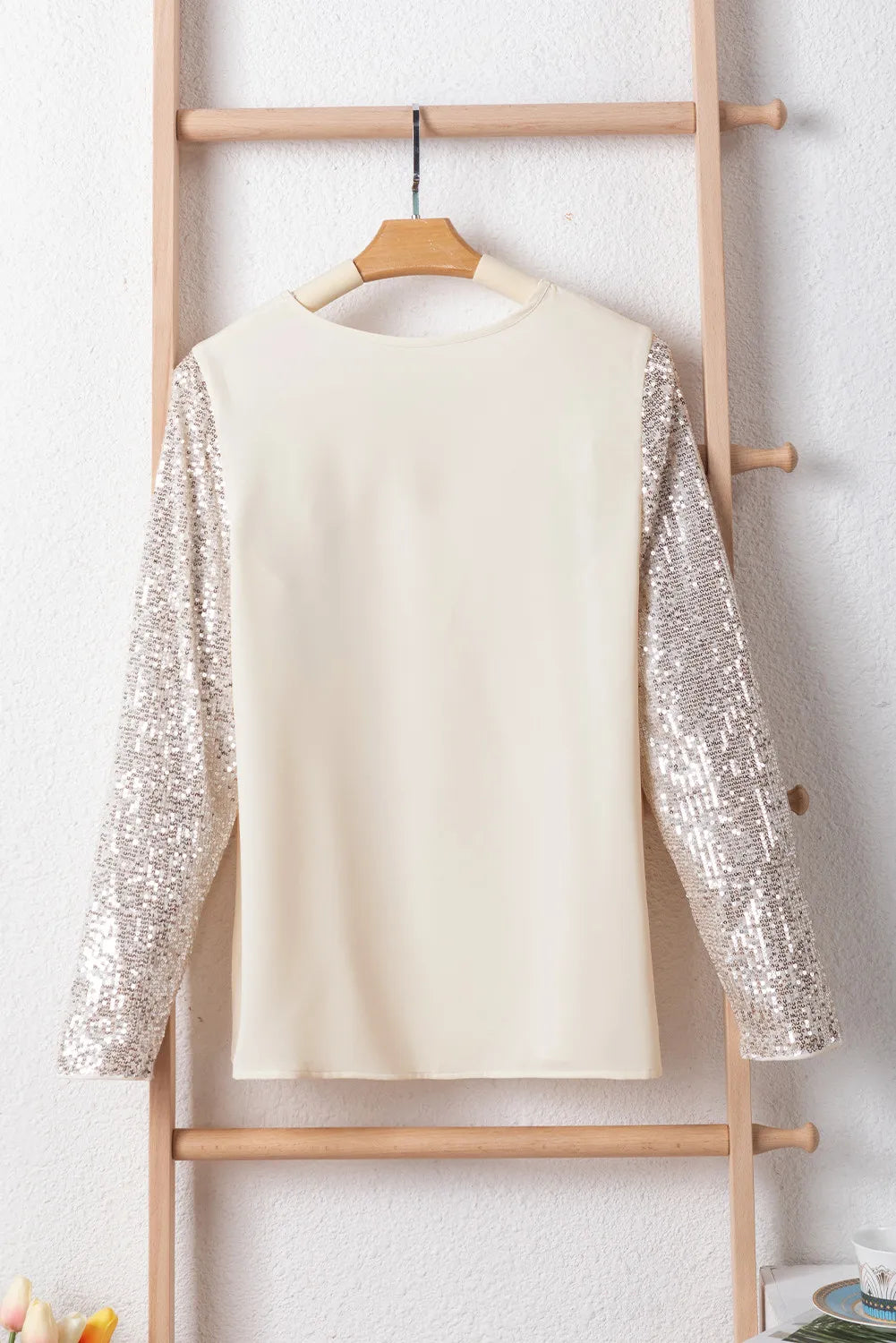 Sequin V-Neck Long Sleeve Blouse