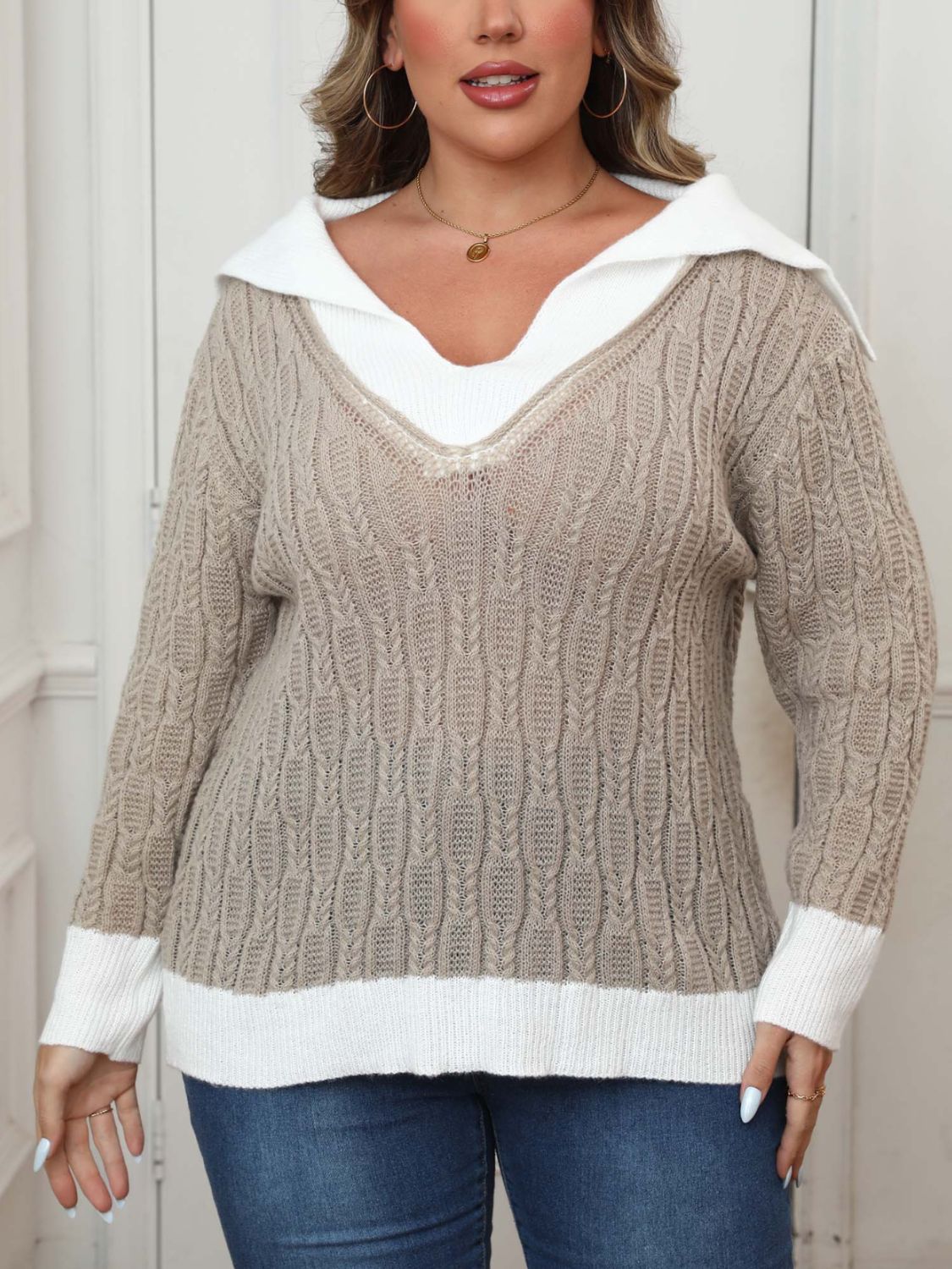 Plus Size Contrast Trim Collared Neck Sweater